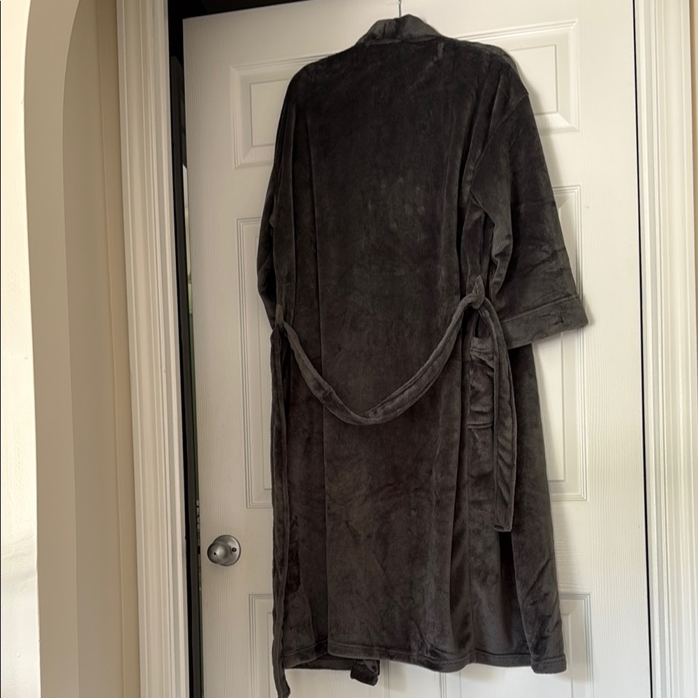 Ulta Beauty Plush Gray Robe - Picture 3 of 3